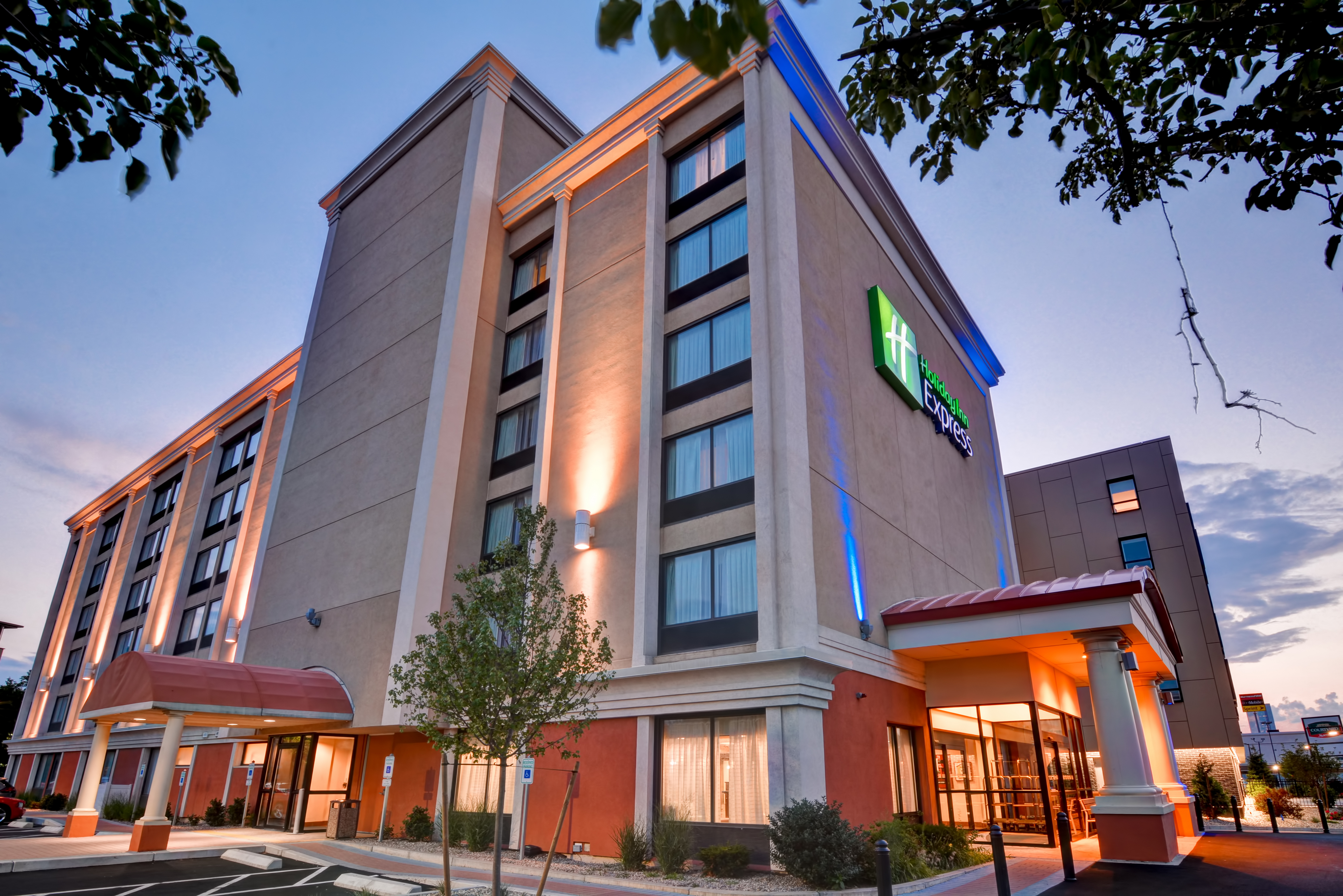 Holiday Inn Express Boston